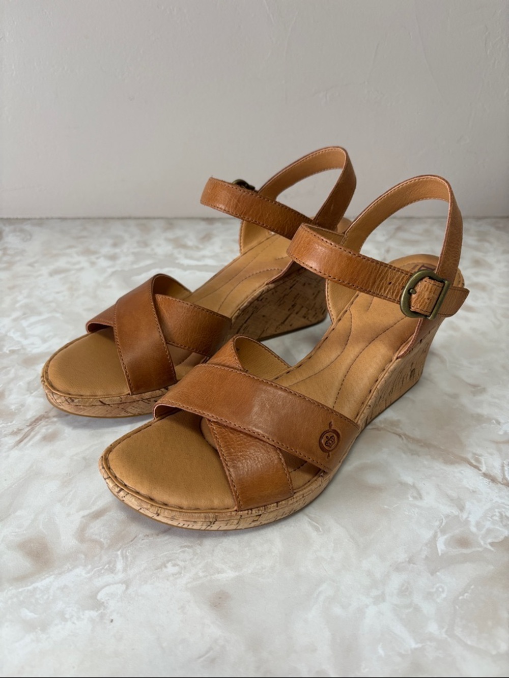 Born women’s wedge sandals size 10 NWT
